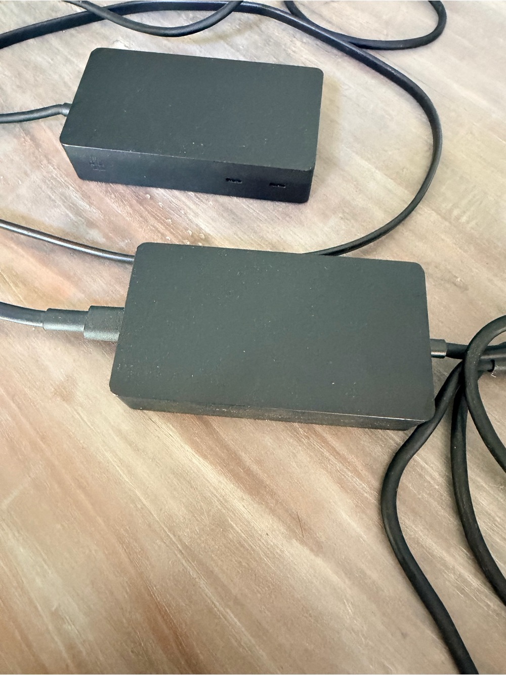Microsoft Surface Dock - Picture 3 of 3